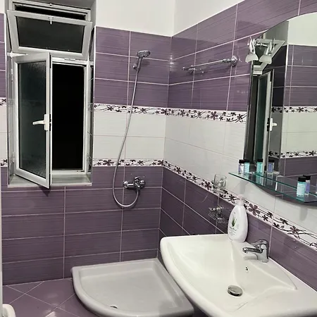 Hanna Guest house Permet